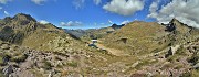 31 Dalla Cima di Mezzeno ci abbassiamo al Passo dei Laghi Gemelli